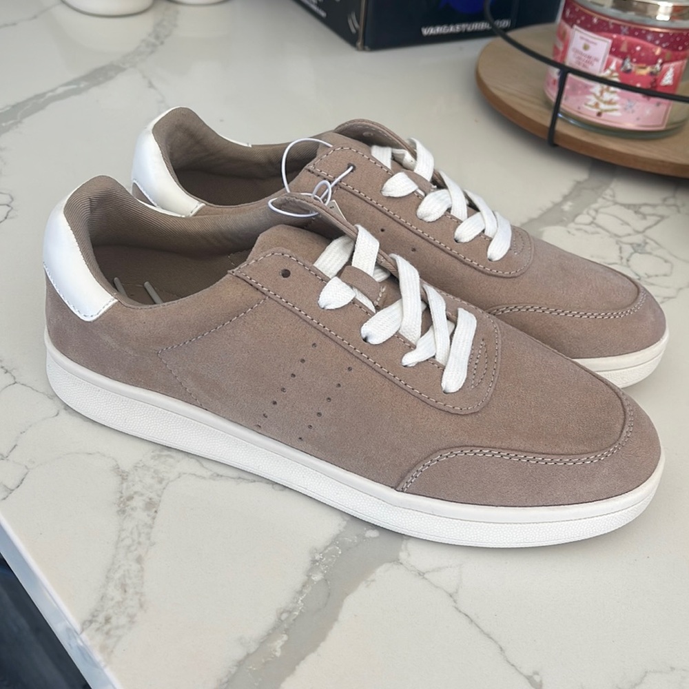 Old navy sneakers